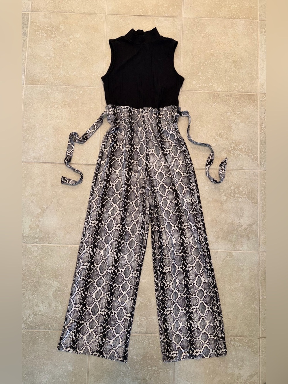 BRAND NEW Wide Leg Jumpsuit